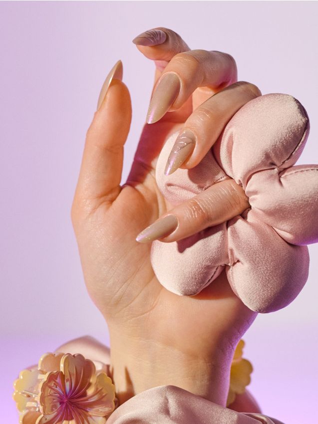 Sinsay - Unghii artificiale în formă de migdale cu sclipici - roz-pastel