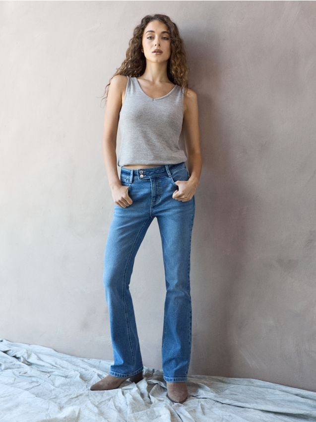 Sinsay - Blugi flare low waist cu efect prespălat - albastru