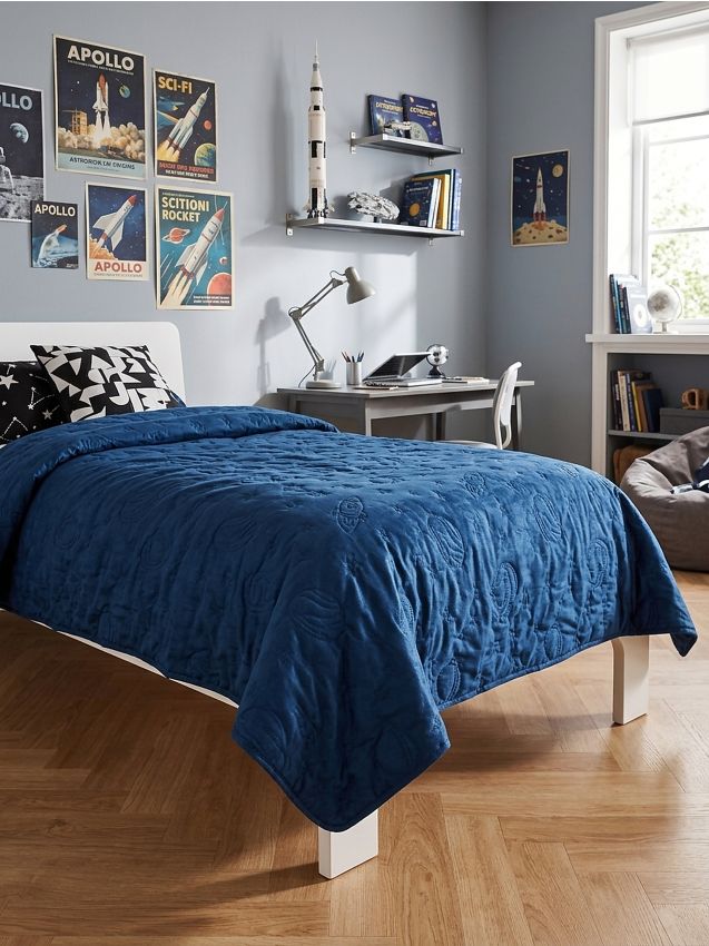 Sinsay - Cuvertură matlasată pentru pat - bleumarin