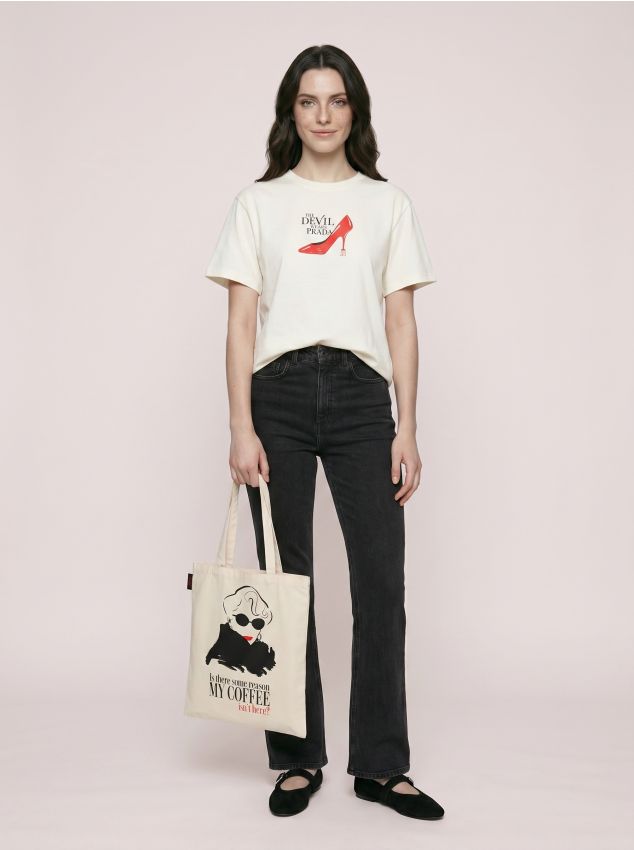 Sinsay - Geantă shopper din material textil cu imprimeu Diavolul se îmbracă de la Prada - crem