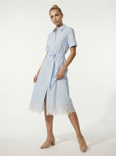 Миди рокля тип риза с къс ръкав и ажурен детайл