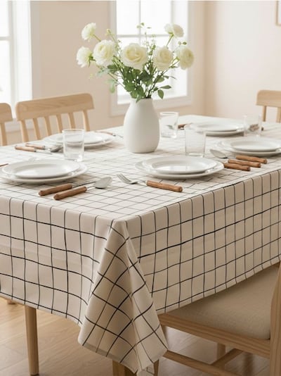 Karierte Tischdecke