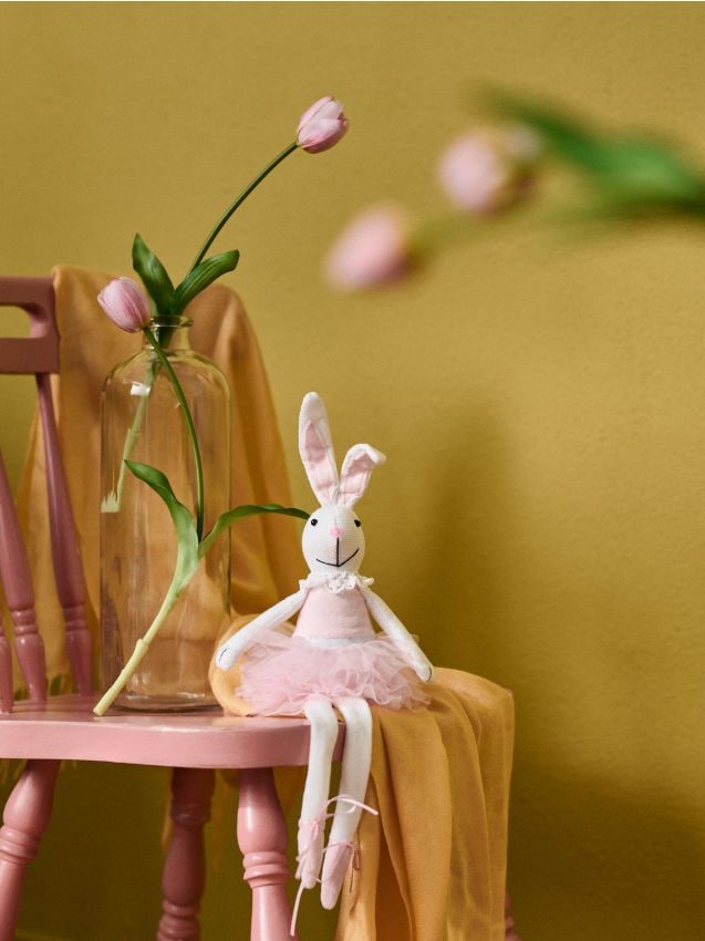 Sinsay - Iepuraș decorativ de Paște în rochiță - roz-pastel