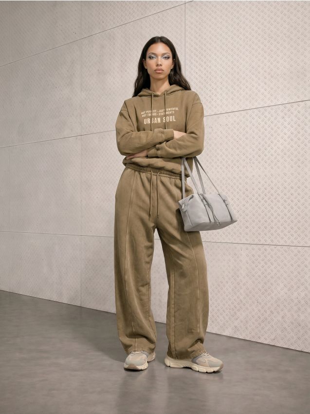 Sinsay - Hanorac hoodie cu imprimeu text și efect prespălat - negru-antracit