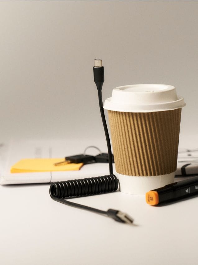 Sinsay - Cablu USB-C cu transfer de date 1 m - negru