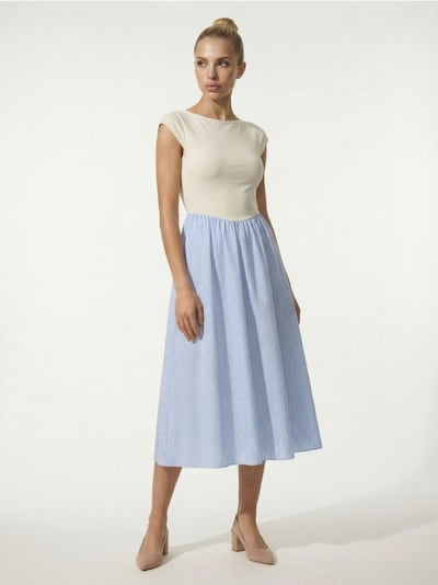 Sukienka maxi z łączonych materiałów