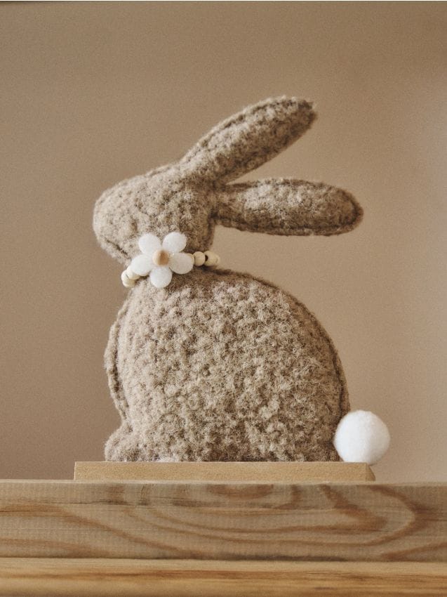 Sinsay - Decorațiune de Paște în picioare în formă de iepuraș - bej