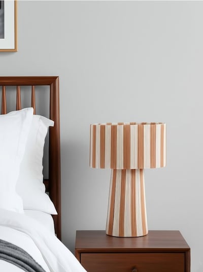 Лампа настільна