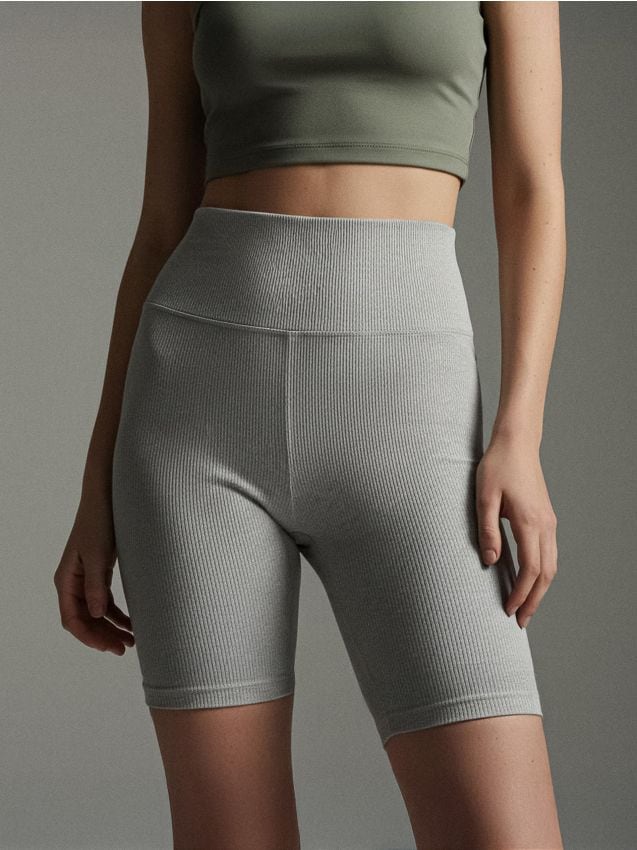 Sinsay - Pantaloni scurți biker - gri deschis