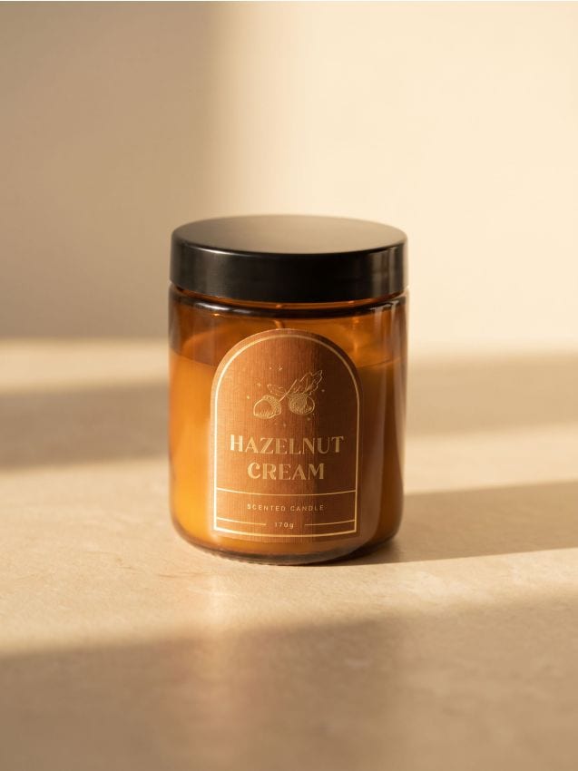 Sinsay - Lumânare parfumată Hazelunt Cream - brun-auriu