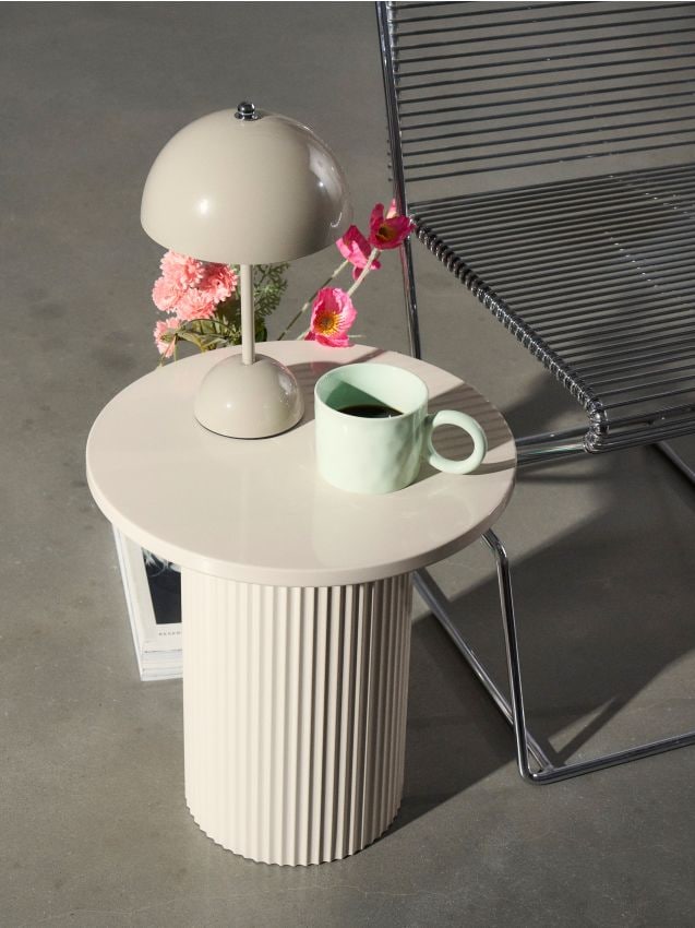 Sinsay - Kovový Stolík - krémová