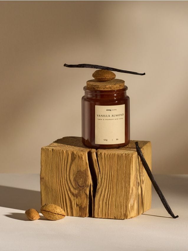 Sinsay - Lumânare Vanilla Almond - maro