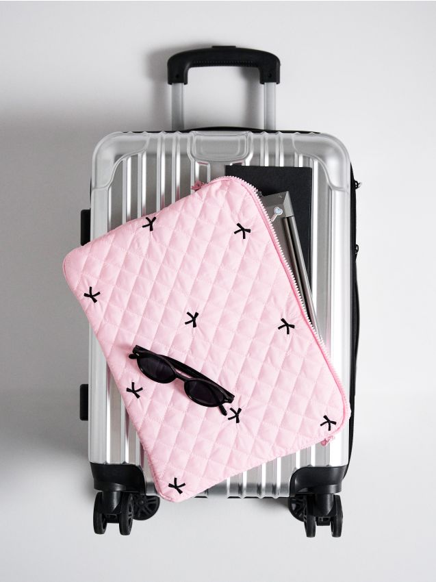 Sinsay - Geantă matlasată pentru laptop cu motiv de funde - roz