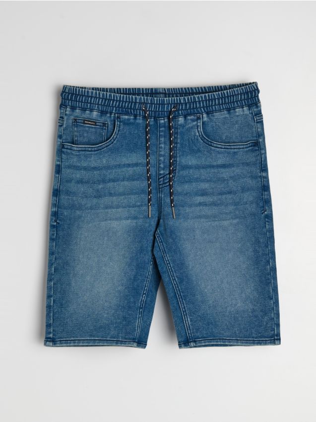 Sinsay - Pantaloni scurți din denim cu efect prespălat - albastru