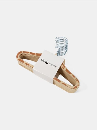 Komplet 10 obešalnikov