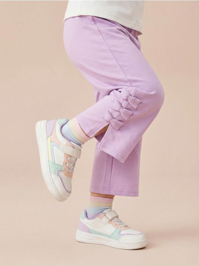 Sinsay - Spodnie wide leg z ozdobnymi kokardami - fioletowy