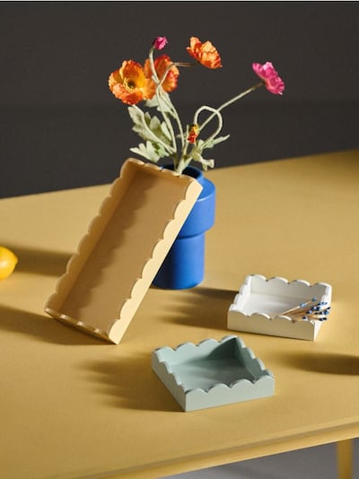 Комплект декоративни подноси с вълнообразен ръб 3 pack