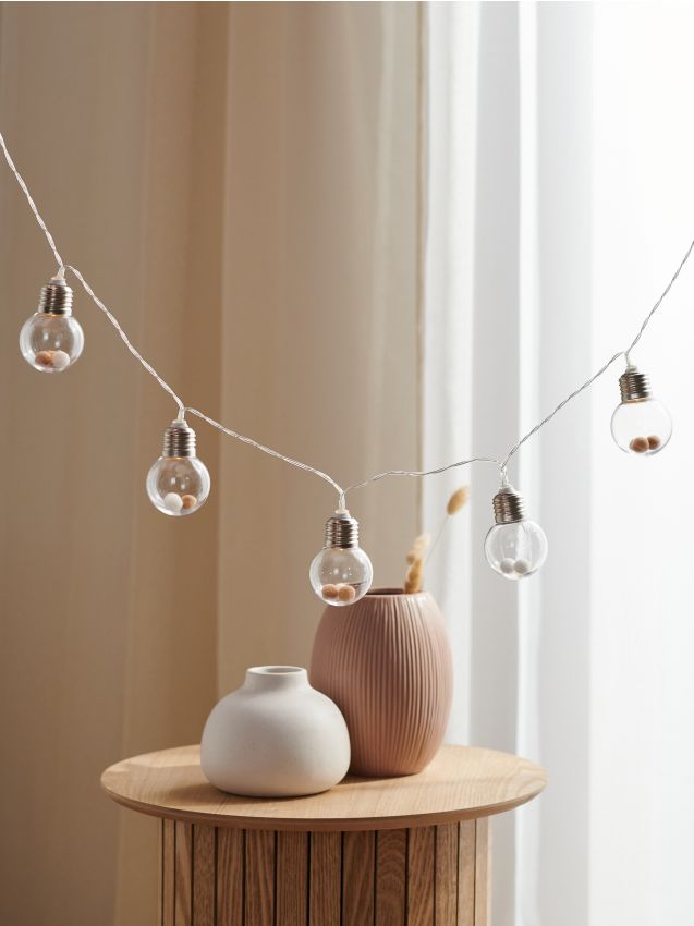 Sinsay - Ghirlandă LED în formă de becuri - bej
