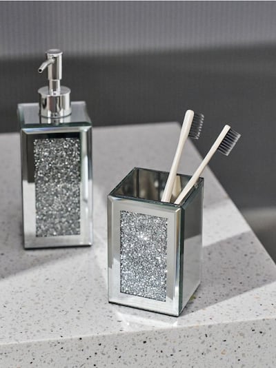 Zrcalni držalo za zobne ščetke z bleščečim panelom