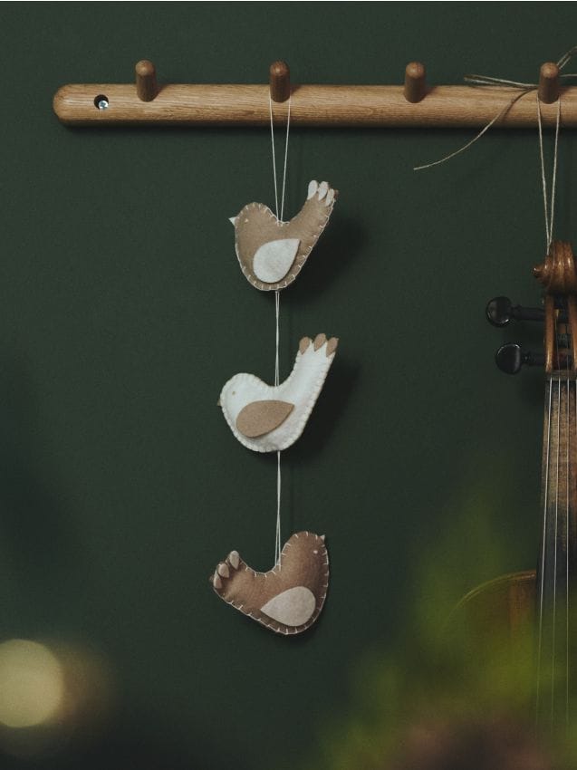 Sinsay - Filcové vianočné ozdoby v tvare vtáčikov – balenie 4 ks - béžová