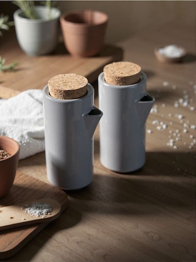 Пляшки для олії та оцту