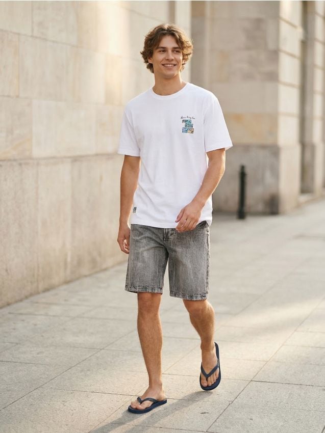 Sinsay - Pantaloni scurți din denim cu efect prespălat - gri