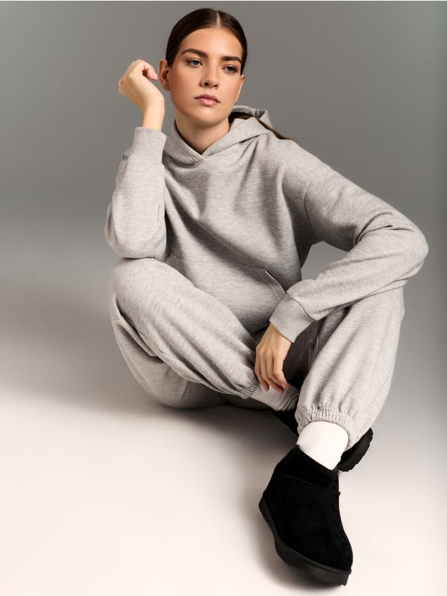 Sinsay - Pantaloni jogger oversize cu betelie dublă - gri deschis