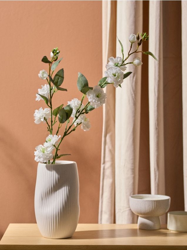 Sinsay - Plantă decorativă sub formă de ramură de cireș înflorit - alb