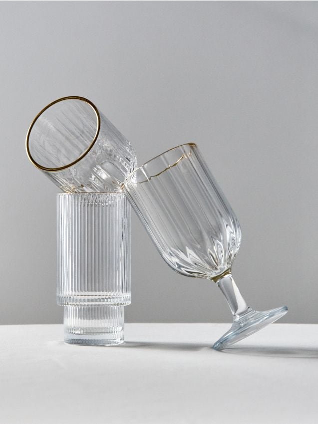 Sinsay - Súprava ryhovaných pohárov so zlatým okrajom, 4-kusová - biela