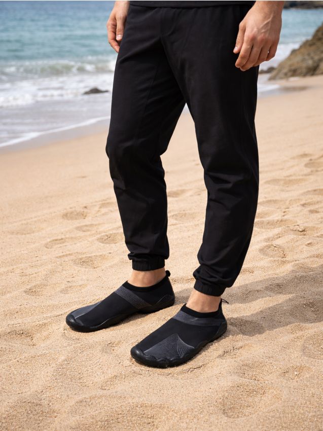 Sinsay - Pantofi de plajă slip-on - negru