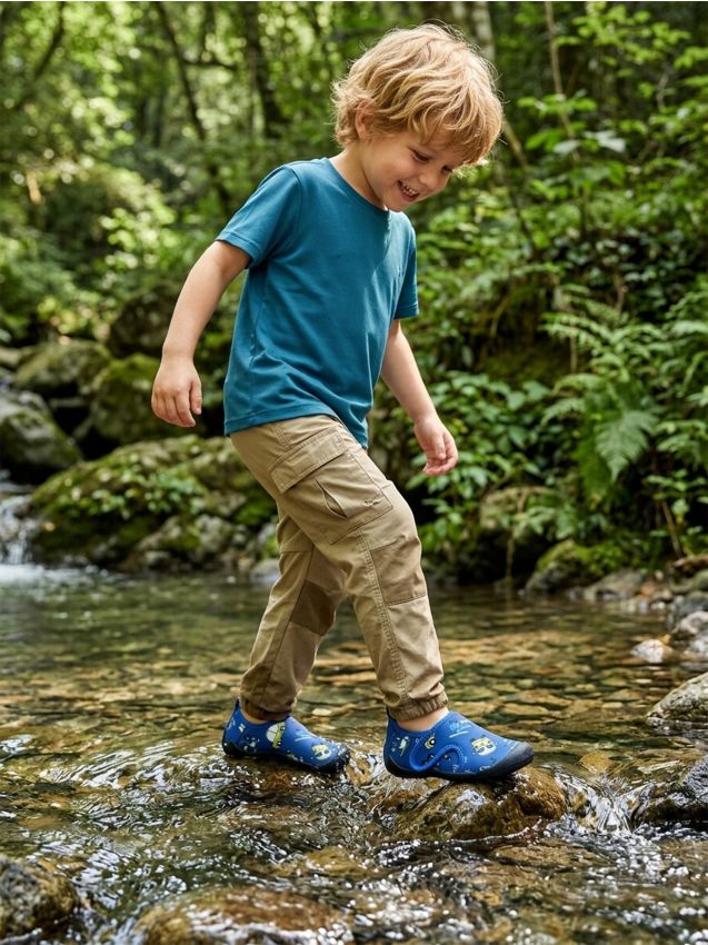 Sinsay - Pantofi de plajă cu motiv de vehicule - albastru