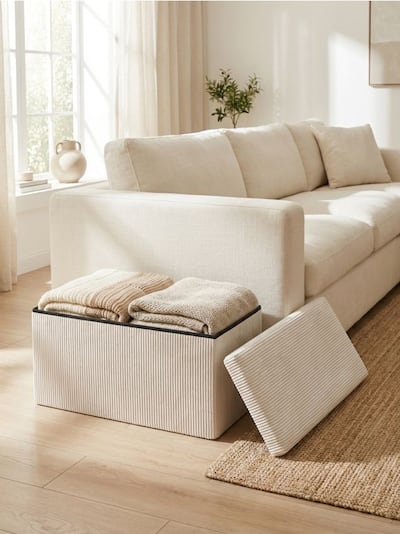 Taburet s úložným prostorem