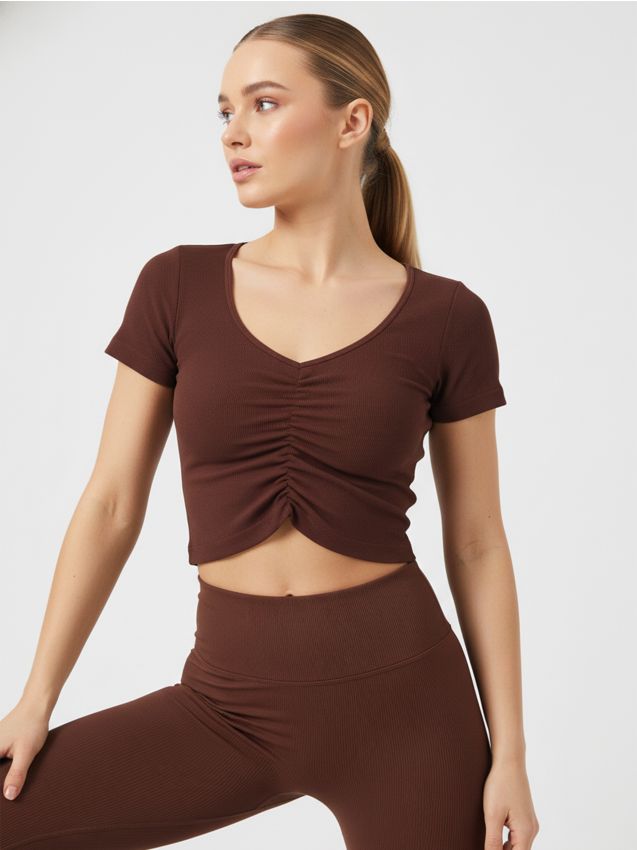 Sinsay - Krótka bluzka z marszczeniem na środku - brązowy