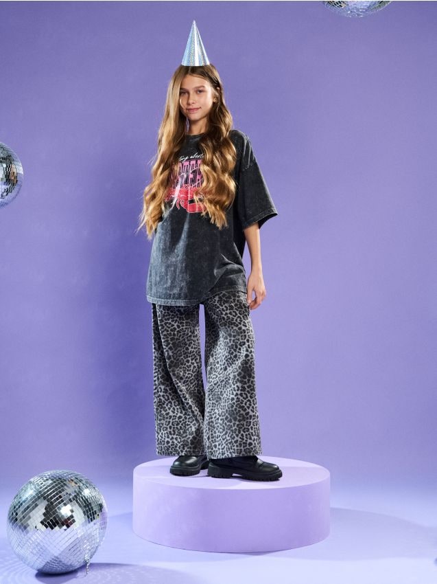 Sinsay - Bavlnené tričko vo vypranom štýle - čierna