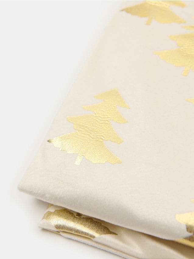 Sinsay - Bežník na stôl s vianočným motívom stromčekov - biela