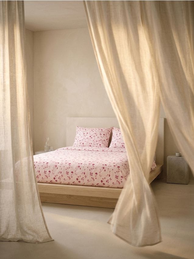 Sinsay - Set de lenjerie de pat cu imprimeu vegetal - roz