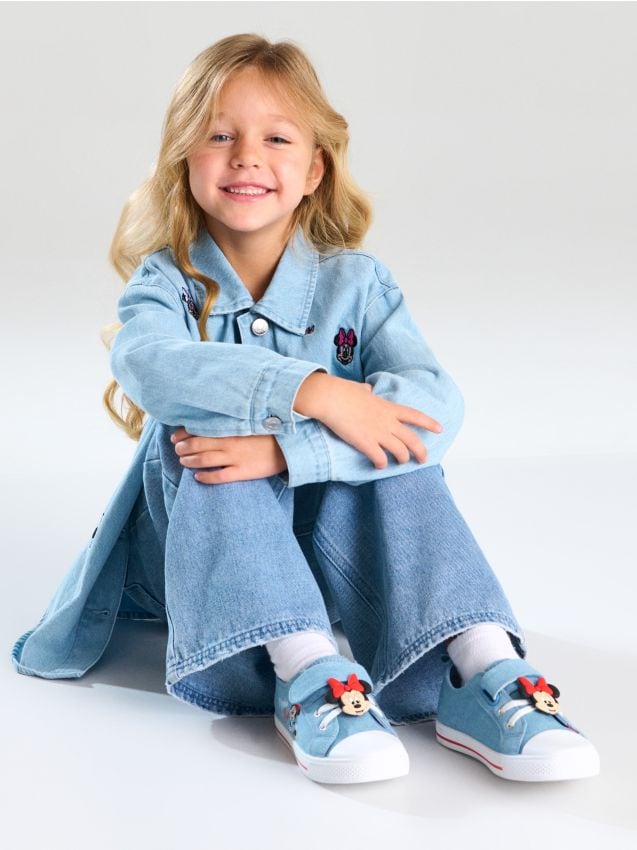 Sinsay - Tenisi din bumbac cu aplicație 3D Minnie Mouse - albastru