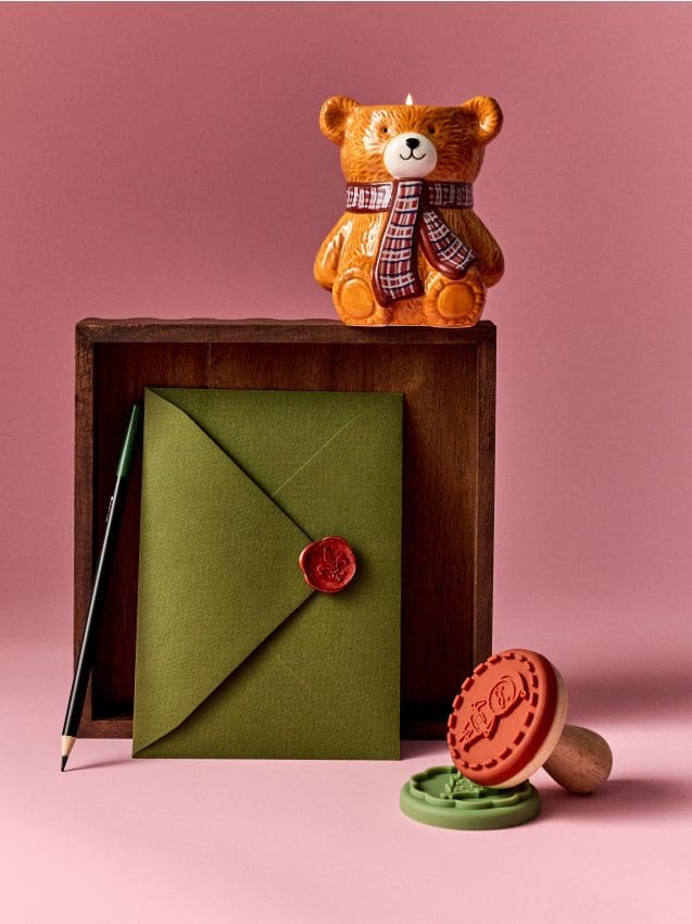 Sinsay - Mirisna svijeća u obliku medvjedića Gingerbread Cookies