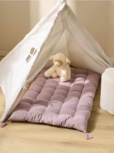 Prošiveni podni jastuk