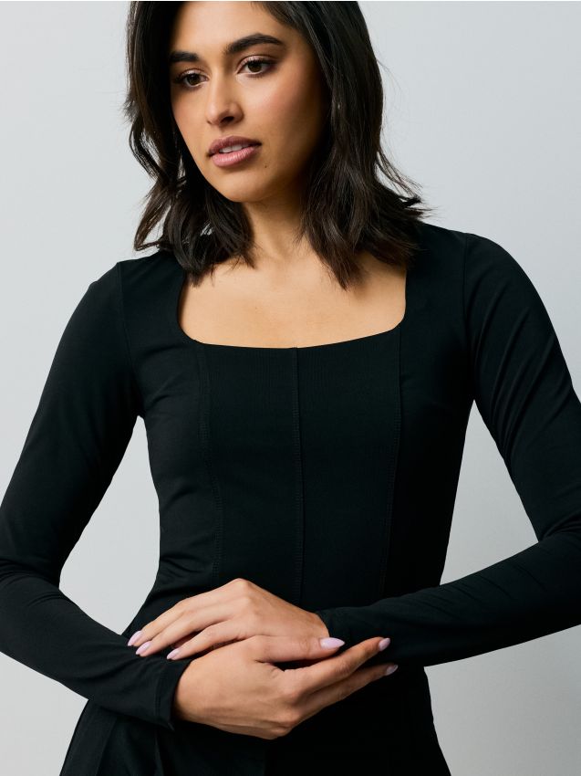 Sinsay - Body cu mânecă lungă și cusături stil corset - negru