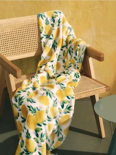 Koc z motywem cytryn