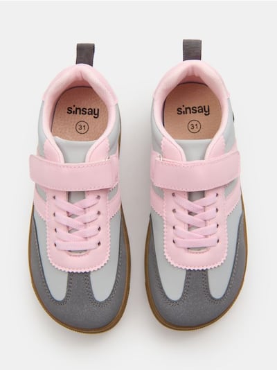 Barefoot sneakers από απομίμηση δέρματος με δερμάτινο πάτο