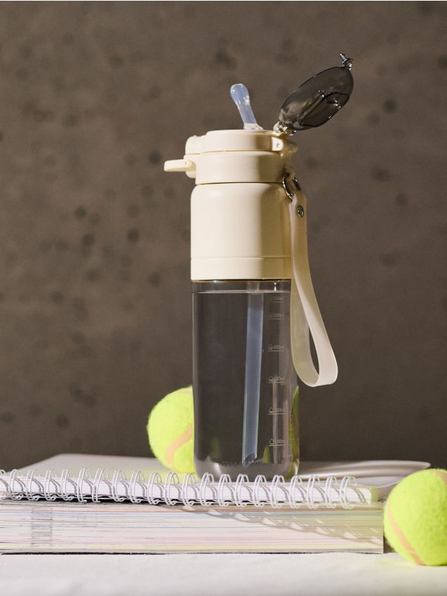 Sinsay - Sticlă de apă cu mâner și pai - crem