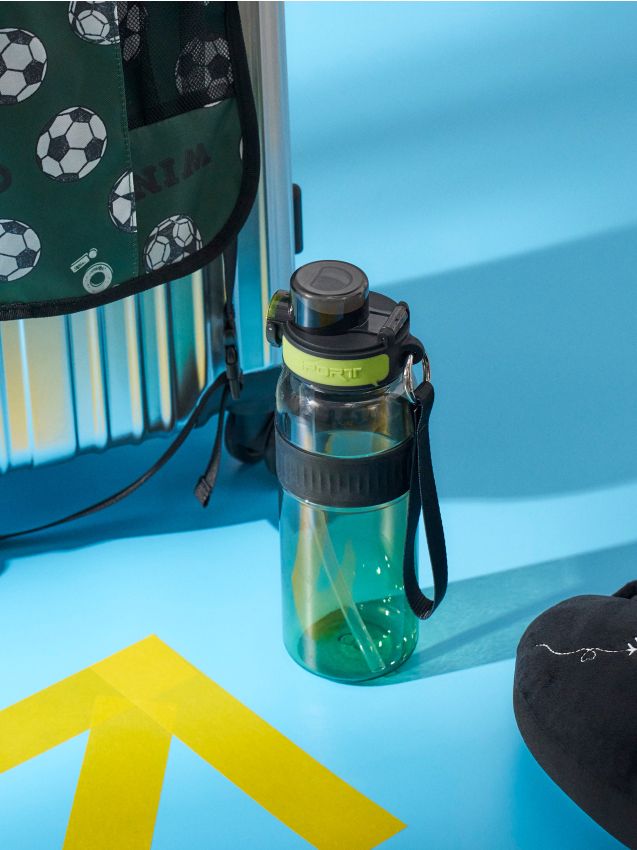 Sinsay - Sticlă de apă cu mâner și pai - negru