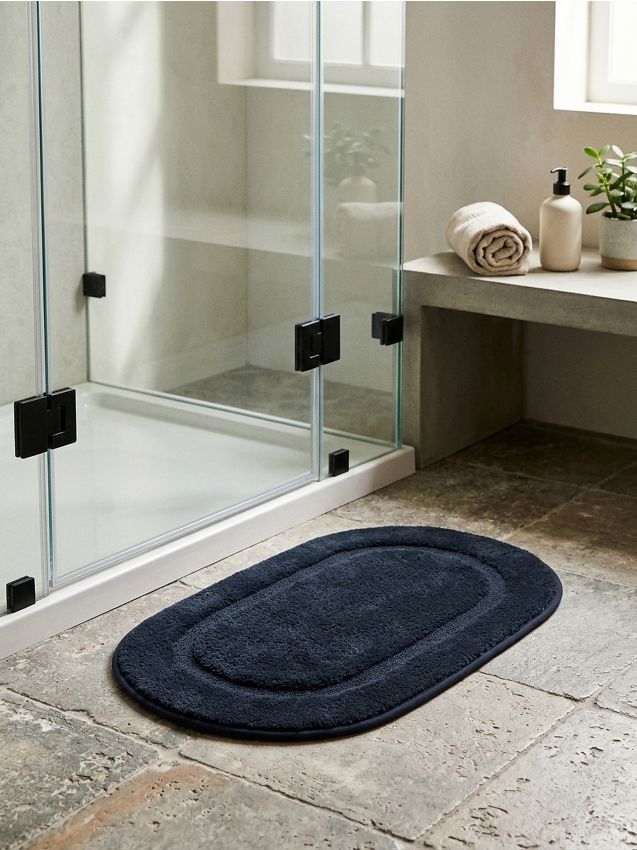 Sinsay - Covoraș de baie cu motiv de Crăciun - negru