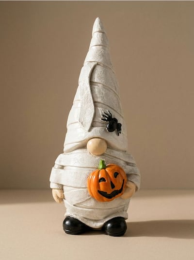 Στερεά διακόσμηση σε σχήμα νάνου με θέμα το Halloween