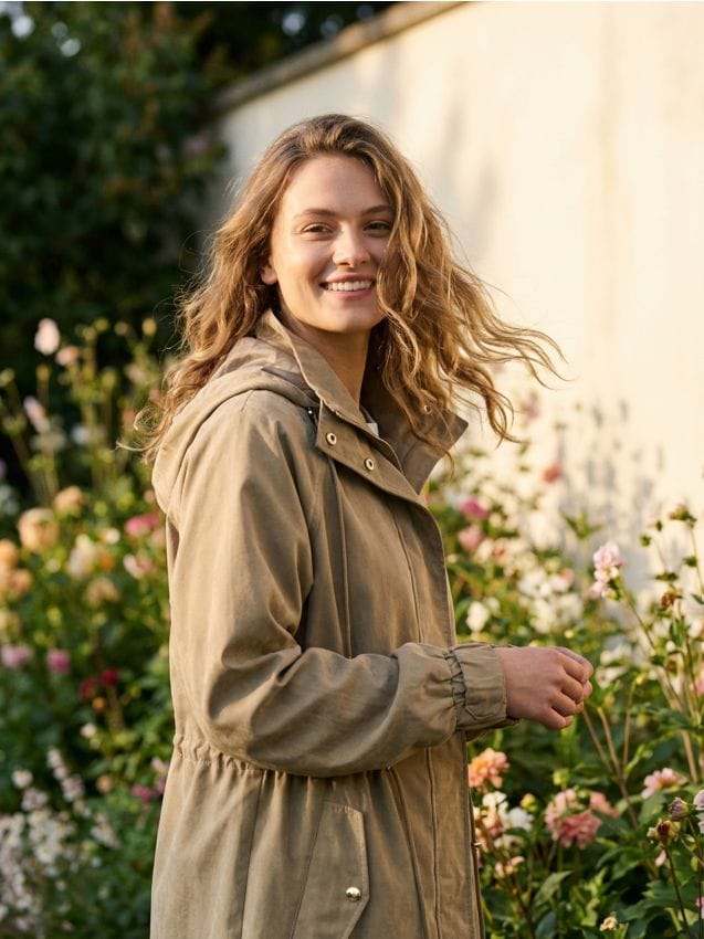 Sinsay - Parka cu glugă și șnur în talie - verde-deschis