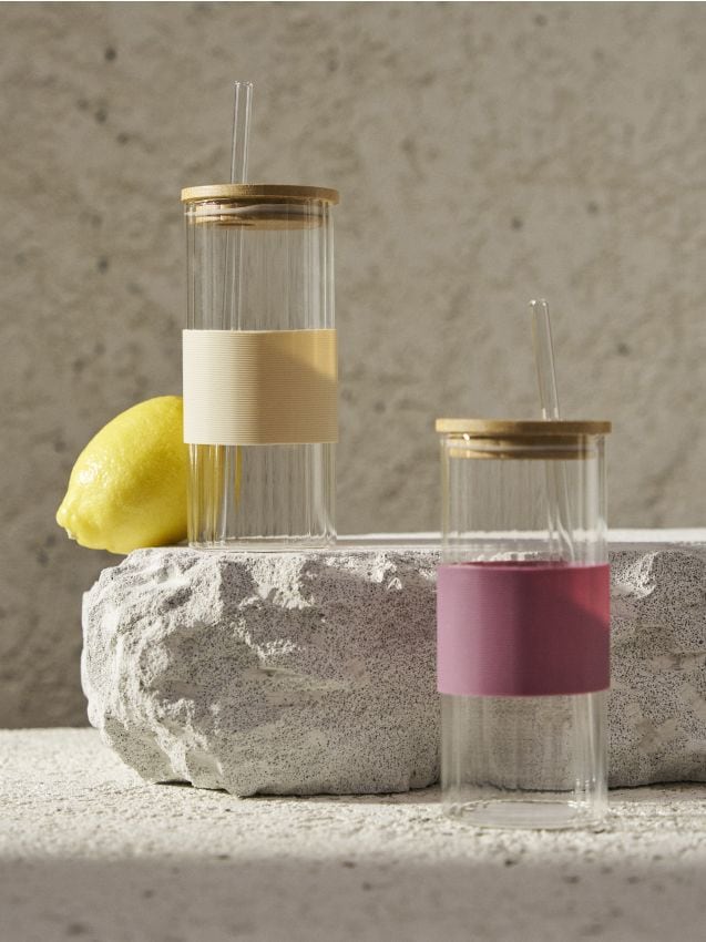 Sinsay - Hrnček s viečkom a slamkou - krémová