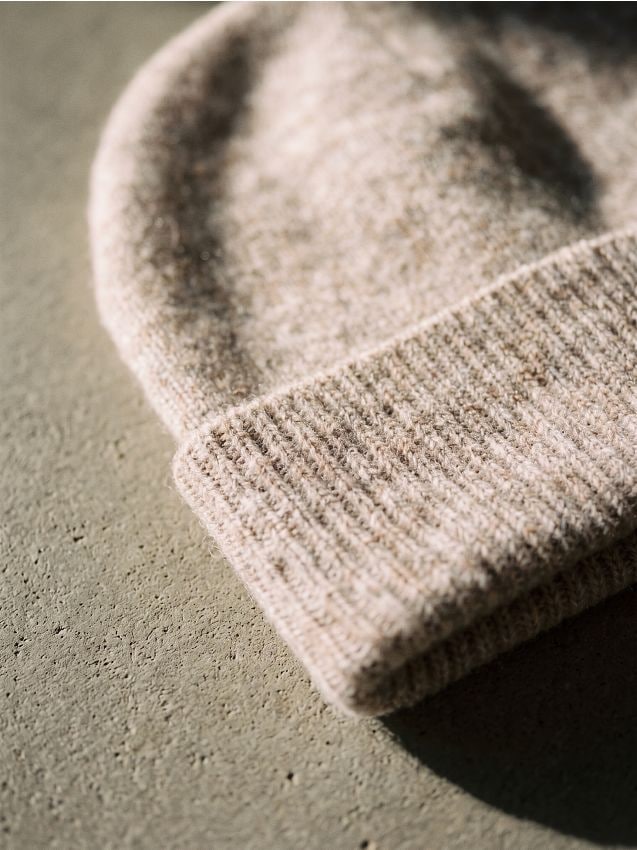 Sinsay - Căciulă beanie basic cu amestec de lână - bej