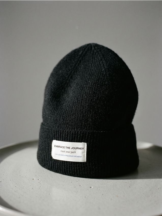 Sinsay - Căciulă din tricot striat - negru